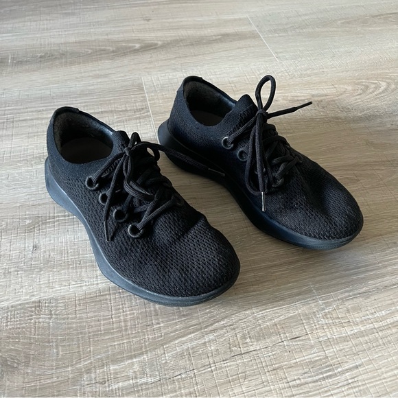 Allbirds Women’s Tree Runners - Picture 2 of 5